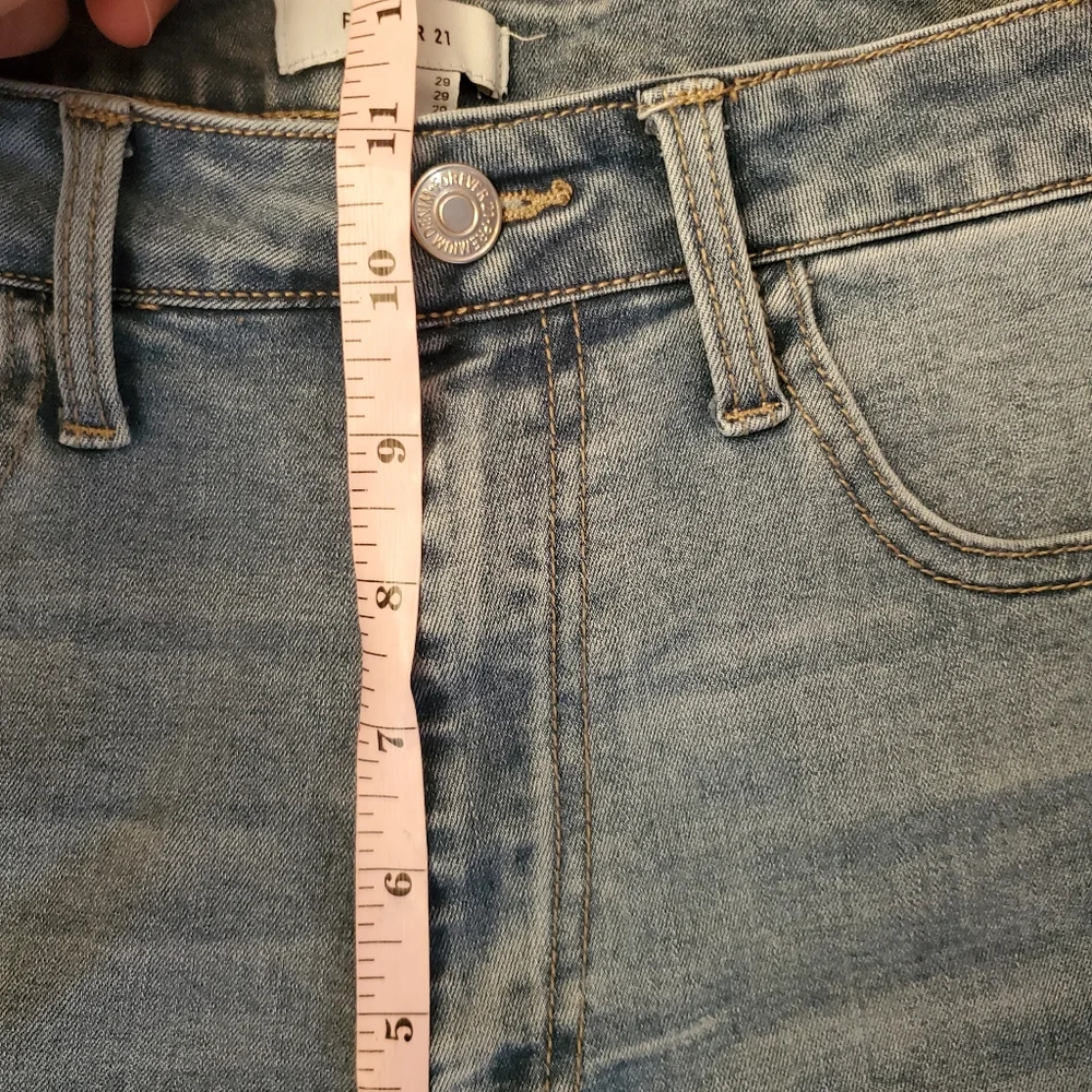 Forever 21 Size 29 Stretch High Rise Jean Shorts - Picture 4 of 6